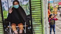 Pameran menampilkan 51 karya dari 13 pewarta foto.