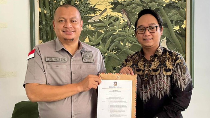 SPI Bali Bantu Pemulihan Ekonomi Warga Ketua Umum Sahabat Polisi Indonesia (SPI) Fonda Tangguh resmi memperkenalkan SPI Bali guna membantu perkembangan ekonomi masyakarat hingga pelosok.