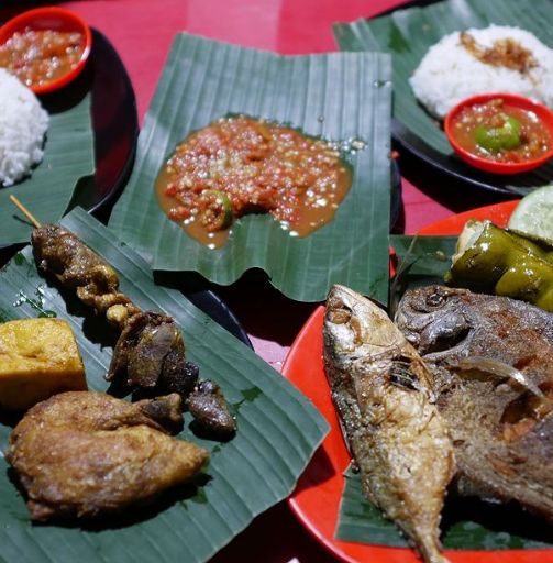 tempat makan yang punya sambal enak di Jaksel