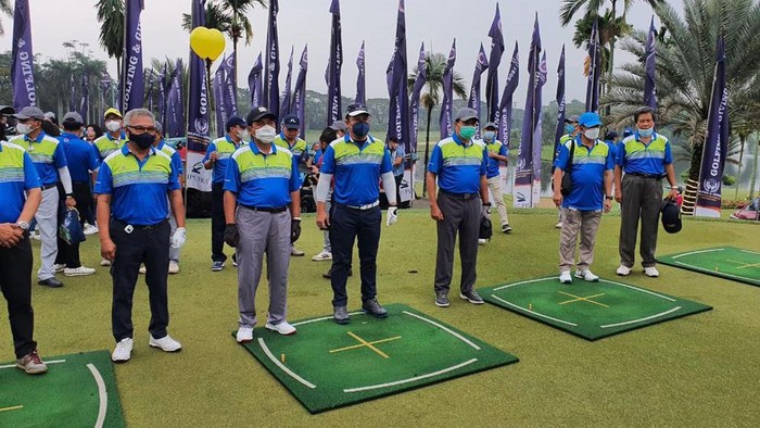 Turnamen Golf bertajuk Golfing and Giving yang digelar IKA UII