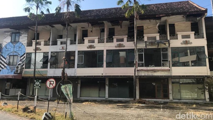Deretan Ruko Tutup di Bali