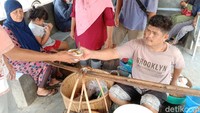 Setelah mbah Ahmad meninggal, minuman tersebut kemudian dilestarikan oleh anaknya yakni Nawon hingga akhirnya sampai dengan generasi ke tiga yakni Wagiman. Foto: detikcom/Rinto Heksantoro