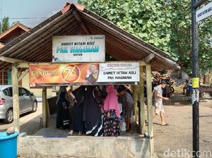 Laris Manis Es Dawet Jembut Kecabut, Eh... Bahan Bakunya Apa Ya?