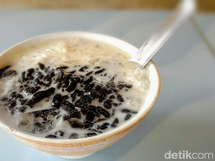 Es Dawet Jembut Kecabut, Minuman Khas Purworejo yang Manis Menyegarkan