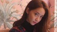 Selain menjadi seorang penyanyi, YoonA juga dikenal sebagai aktris, penari model hingga presenter di Korea Selatan. Di usianya yang menginjak 31 tahun ini, YoonA memiliki prestasi yang begitu cemerlang. Foto: Instagram/yoona__lim