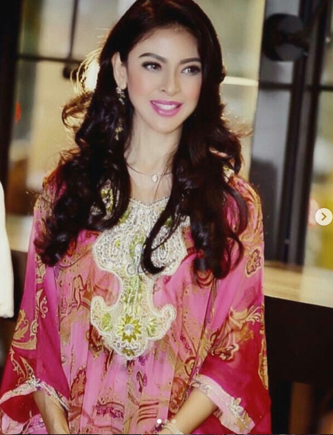 Tak kalah awet muda, Puteri Indonesia 1992, Indira Paramarini Soediro juga memiliki penampilan yang masih tak kalah dari para ABG. Walaupun sudah berusia 50 tahun namun Indira masih terlihat begitu mempesona. Gayanya pun selalu stylish dan kekinian. Foto: Instagram/@ms.indirasoediro