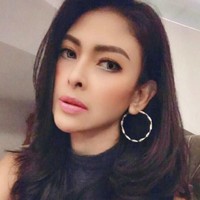 Namun tak berapa lama ia dipulangkan ke Tanah Air karena keikutsertaannya di Miss Universe menuai kecaman. Kala itu masyarakat protes dengan sesi yang mengharuskan kontestannya memakai bikini. Foto: Instagram/@ms.indirasoediro