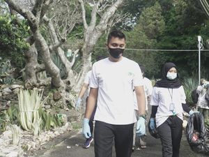Yuk, Bersihkan Kebun Raya Bogor dari Sampah Plastik