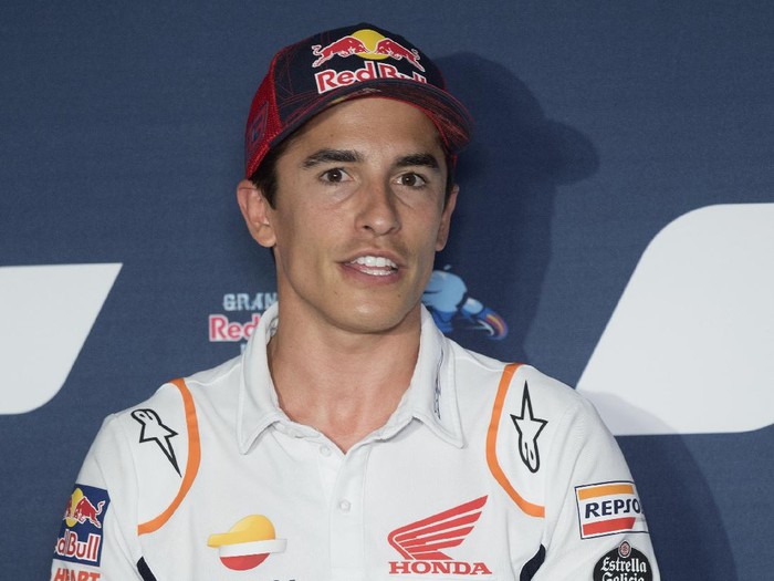 JEREZ DE LA FRONTERA, SPAIN - APRIL 29: Marc Marquez of Spain and Repsol Honda Team
 speaks during the press conference pre-event during the MotoGP of Spain - Previews at Circuito de Jerez on April 29, 2021 in Jerez de la Frontera, Spain. (Photo by Mirco Lazzari gp/Getty Images)