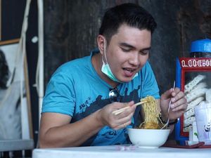 Aldi Taher Incar Kaesang Jadi Mitra Bisnis Mie Ayam