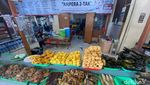 Makan Puas Ayam Goreng Sambal Dadak di Restoran Prasmanan Khas Sunda