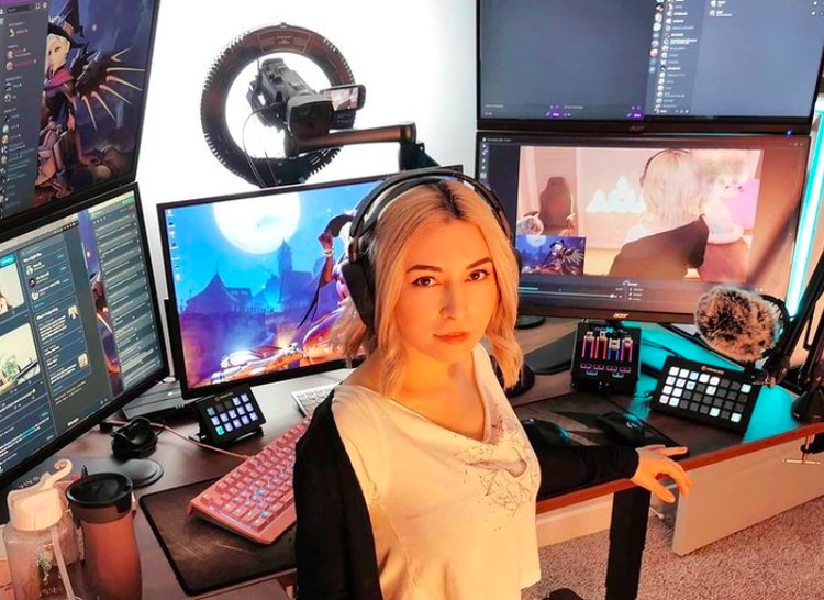 Alinity Divine Alinity Divine