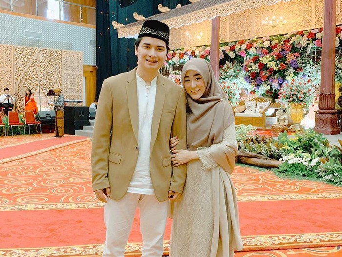 Alvin Faiz dan Larissa Chou