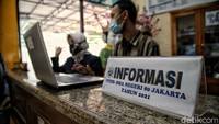 Terkait dengan pelaksanaan PPDB 2021, proses Penerimaan Peserta Didik Baru tahun ini akan menerapkan sistem pendaftaran secara online. Tetapi jika masih ada warga yang kurang jelas maka dipersilahkan bisa datang ke sekolah.