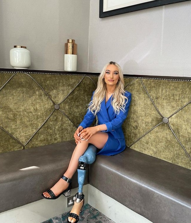 Sejak beberapa tahun terakhir ini, Bernadetta masuk ke agensi untuk kelompok disabilitas. Segudang aktivitas dijalani Bernadetta. Dia pun menjadi duta untuk sejumlah badan amal kanker, Cancer Fun d for Children, Young Lives vs Cancer dan The Boom Foundation.Foto: dok. Instagram