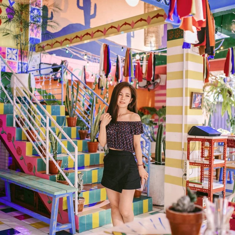 Winny Patrizia Yulianty adalah seorang influencer di TikTok dan Instagram. Dirinya terkenal karena awet muda dan memiliki bentuk tubuh yang sangat ideal akibat senang menjalankan hidup sehat.