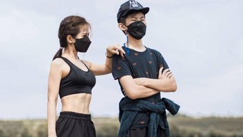 Ini potretnya bersama sang putra yang beranjak 13 tahun. Foto: Instagram @winnypatriziayulianty