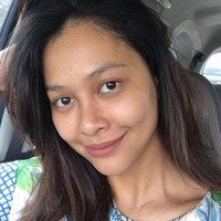 Selanjutnya ada istri dari pesepak bola Syamsir Alam. Bunga Jelitha yang merupakan Puteri Indonesia 2017 itu terlihat tetap cantik natural meskipun tampil tanpa mengenakan pulasan makeup, hanya lipstik berwarna nude yang terlihat mewarnai bibirnya. Foto: Instagram/@bungajelitha66
