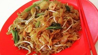 Kulineran di Rawa Belong, Jakarta Barat, coba mampir ke Kim Lai Pontianak. Tempat makan ini menawarkan kwetiau goreng enak dan halal. Ada kwetiau goreng ayam hingga sapi. Harganya sangat terjangkau, dibanderol Rp 20 ribuan. Foto: Instagram @kimlaifood 