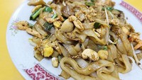 Kwetiau Sapi Mangga Besar 78 jadi salah satu tempat makan kwetiau goreng halal di Jakarta. Salah satu gerainya ada di Jalan Wolter Monginsidi No. 78, Jakarta Selatan. Kwetiau goreng di sini ada yang menggunakan daging sapi dan seafood. Harganya mulai dari Rp 50 ribuan. Foto: Instagram @kwetiaw78muarakarang
