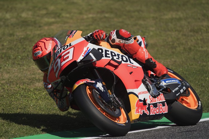 SCARPERIA, ITALY - MAY 28: Marc Marquez of Spain and Repsol Honda Team rounds the bend during the MotoGP Of Italy - Free Practice at Mugello Circuit on May 28, 2021 in Scarperia, Italy. (Photo by Mirco Lazzari gp/Getty Images)