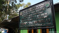 Pusat Konservasi Elang Jawa Cimungkad ini pun berada di kawasan Taman Nasional Gunung Gede Pangrango (TNGGP).