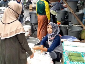 Pedagang Tahu-Tempe di Pasar Tasik Kembali Jualan: Harga Naik Rp 1.000
