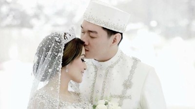 8 Foto Pernikahan Ifan Seventeen dan Citra Monica, Mas Kawinnya Dollar