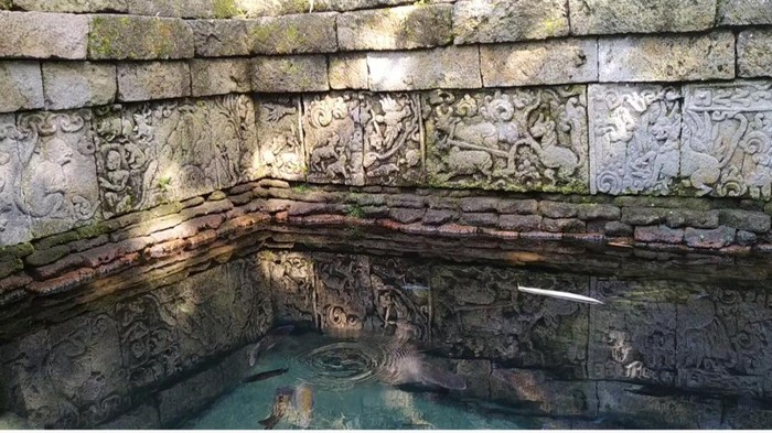 relief patirtan Candi Penataran blitar