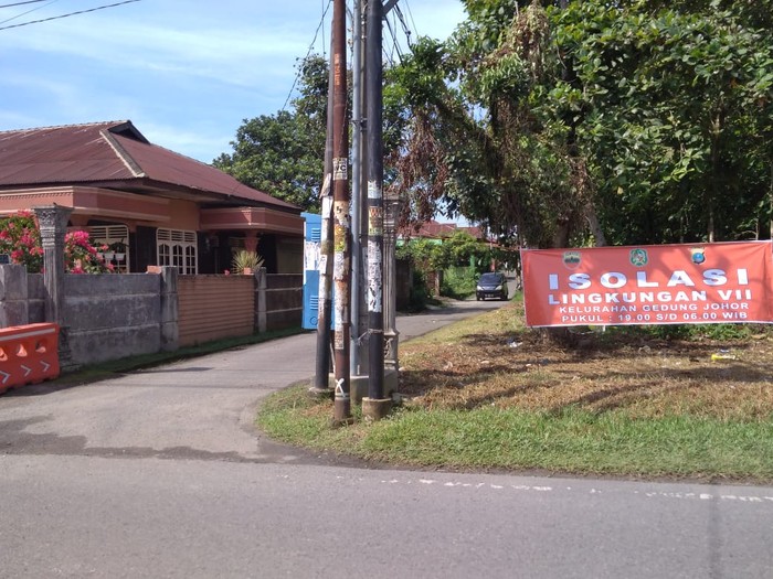 Suasana lingkungan yang diisolasi di Medan (Datuk-detikcom)