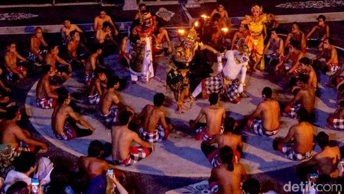 Pandemi COVID-19 berdampak hebat pada sektor perekonomian-pariwisata Bali. Meski ekonominya babak belur, wisatawan tetap bisa nikmati indahnya Pulau Dewata ini.