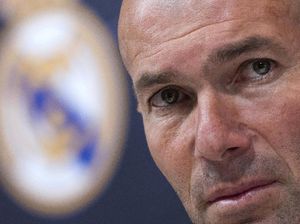 Zinedine Zidane Tersakiti Sunyi