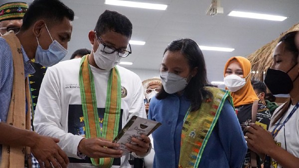 Kegiatan promosi Labuan Bajo ini makin memantapkan awareness wisatawan dan publik bagi pariwisata di Labuan Bajo-Flores. Selain itu, promosi ini juga diharapkan akan menjadi jembatan informasi antara wisatawan dan pelaku ekonomi kreatif mengenai akses berbagai pasar produk pariwisata Labuan Bajo-Flores. Kegiatan promosi Labuan Bajo ini makin memantapkan awareness wisatawan dan publik bagi pariwisata di Labuan Bajo-Flores. Selain itu, promosi ini juga diharapkan akan menjadi jembatan informasi antara wisatawan dan pelaku ekonomi kreatif mengenai akses berbagai pasar produk pariwisata Labuan Bajo-Flores.