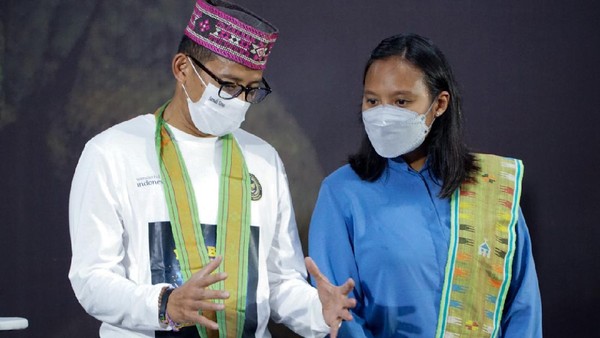 Shana berharap program yang digelar BOPLBF akan mendorong penyebaran informasi tentang potensi pariwisata, ekonomi kreatif di Labuan Bajo-Flores, mendorong Labuan Bajo sebagai lokasi penyelenggaraan berbagai kegiatan, dan mendukung kampanye Bangga Buatan Indonesia untuk produk UMKM Labuan Bajo-Flores. Tagar #rindulabuanbajo dikampanyekan untuk mendengungkan nama Labuan Bajo agar selalu diingat sebagai destinasi wisata yang harus dikunjungi setelah aktivitas pariwisata pulih kembali. Shana berharap program yang digelar BOPLBF akan mendorong penyebaran informasi tentang potensi pariwisata, ekonomi kreatif di Labuan Bajo-Flores, mendorong Labuan Bajo sebagai lokasi penyelenggaraan berbagai kegiatan, dan mendukung kampanye Bangga Buatan Indonesia untuk produk UMKM Labuan Bajo-Flores. Tagar #rindulabuanbajo dikampanyekan untuk mendengungkan nama Labuan Bajo agar selalu diingat sebagai destinasi wisata yang harus dikunjungi setelah aktivitas pariwisata pulih kembali.