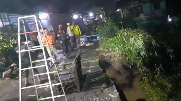 Banjir dan longsor terjang Sukabumi