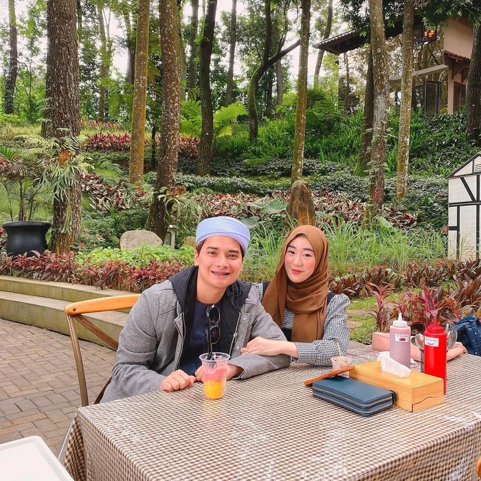 Kenangan Manis Alvin Faiz dan Larissa Chou Saat Makan Bareng