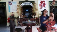 Nanang Rachmat Hidayat menceritakan awal mula ketertarikannya akan lambang negara khususnya Garuda dan berujung dengan mendirikan Rumah Garuda di kediamannya.