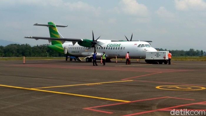 Bandara Jendral Besar Soedirman (JBS) di Purbalingga resmi beroperasi. Beroperasinya bandara ini diharapkan dapat beri dampak positif bagi ekonomi area sekitar.
