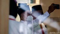 Selain itu, Firli juga mengambil sumpah jabatan beberapa deputi KPK. Mereka adalah Deputi Bidang Penindakan dan Eksekusi KPK Karyoto, Plt Deputi Pendidikan dan Peran Serta Masyarakat KPK Wawan Wardiana, dan Mochammad Hadiyana Deputi bidang Informasi dan Data KPK.