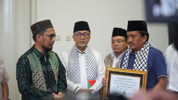 Pertemuan perwakilan MPR dan DPR dengan Ustaz Adi Hidayat (Dok istimewa) Pertemuan perwakilan MPR dan DPR dengan Ustaz Adi Hidayat (Dok istimewa)