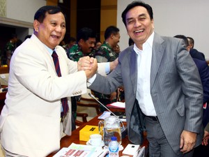 Pecah Gelak Tawa Prabowo dan Effendi Simbolon Padahal di DPR Galak