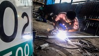 Marka jalan ini dijual dengan harga mulai dari Rp 1,2 juta hingga belasan juta rupiah.