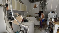 Kerugian materi akibat peristiwa ini berupa satu unit rumah dan satu mobil. Sementara itu, Kepala Dinas Pemadam Kebakaran dan Penyelamatan Kabupaten Badung I Wayan Wirya menjelaskan bangunan rumah bagian dapur hancur. Wirya mengatakan tidak ada korban jiwa dalam peristiwa tersebut. Dua korban luka bakar sudah mendapatkan penanganan di rumah sakit.