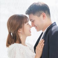Melalui unggahan di YouTube, Sunny Dahye dan Chris Okano mengungkapkan pernikahan mereka. “Aku nikah,” tulisnya pada judul video yang diunggah Selasa (1/6/2021) sore. Foto: Dok. Instagram @sunnydahye @chrisokano