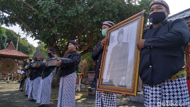 upacara hari lahir pancasila