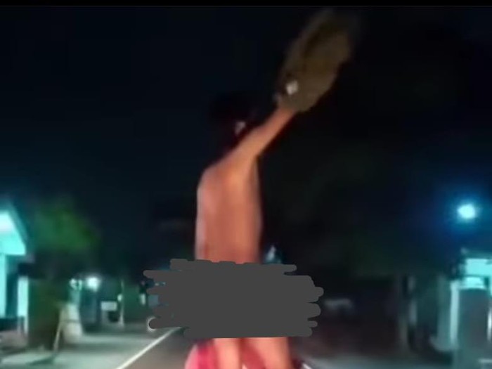 Viral pembonceng motor bugil sambil berdiri di Klaten