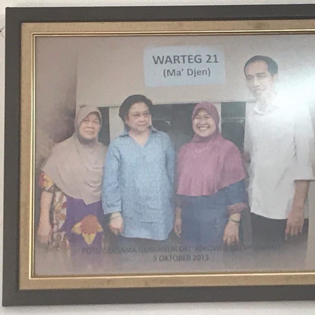 5 Warteg Ini Jadi Langganan Publik Figur, Presiden Jokowi hingga Sophia Latjuba