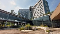 Berdiri di atas lahan seluas 3,2 hektare, kondotel itu terdiri dari dua bangunan utama. Yakni convention hall dan bangunan hotel setinggi 16 lantai ditambah basement. Total kamar yang ada di bangunan hotel itu mencapai 430-an kamar.  