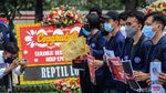 Bawa Batu Nisan dan Bendera Kuning, Mahasiswa Kritisi TWK KPK