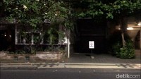 Jalan-jalan tampak lenggang, juah berbeda dengan Bali yang selalu ingar bingar nyaris 24 jam setiap harinya.  
